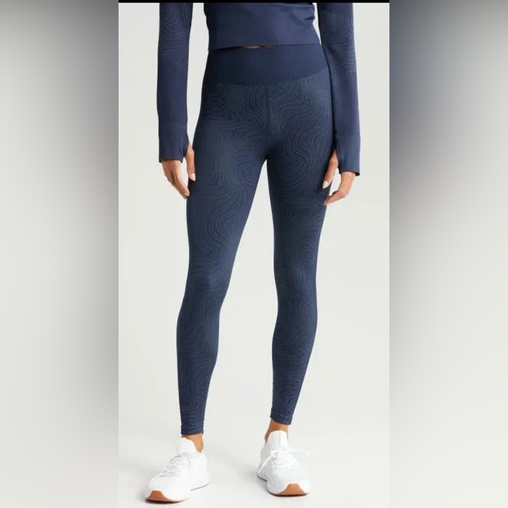 Zella Seamless Jacquard Base Layer Ivory Legging - Picture 7 of 8